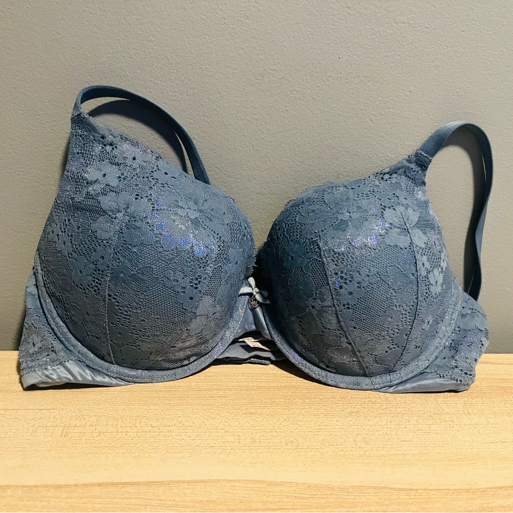 Victoria's Secret Lace Underwire Bra - Blue